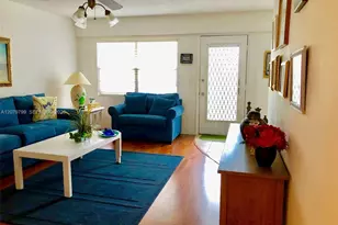 300 SW 134th Way, Pembroke Pines, FL 33027 - Photo 2