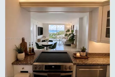 6900 E Bay Dr #9L, Miami Beach, FL 33141 - Photo 2