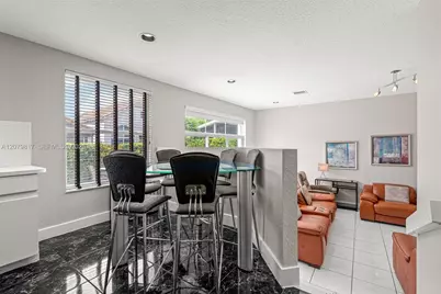 9750 NW 31st St, Doral, FL 33172 - Photo 16