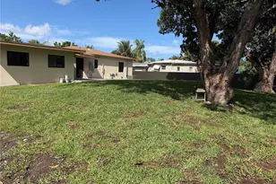 270 NW 147th St, Miami, FL 33168 - Photo 22