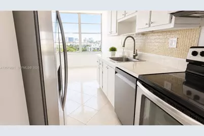 231 174th St #1215, Sunny Isles Beach, FL 33160 - Photo 4