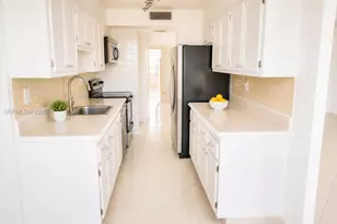 231 174th St, Sunny Isles Beach, FL 33160 - Photo 6