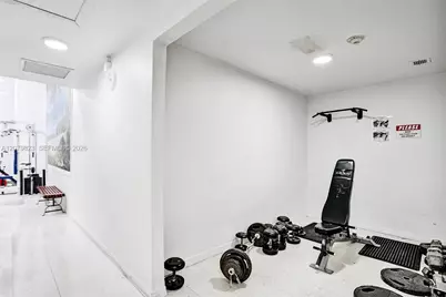 6039 Collins Ave #534, Miami Beach, FL 33140 - Photo 8