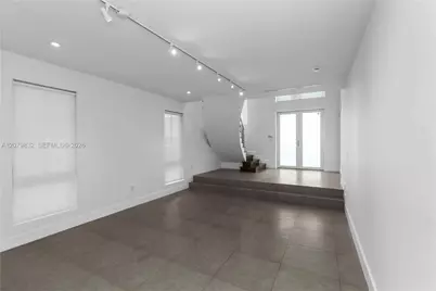 8249 NW 34th Dr, Doral, FL 33122 - Photo 6