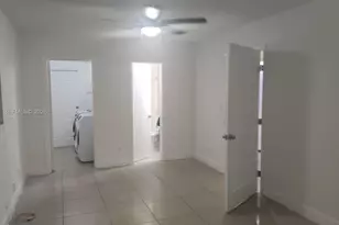 2736 NW 15th Ct, Fort Lauderdale, FL 33311 - Photo 2