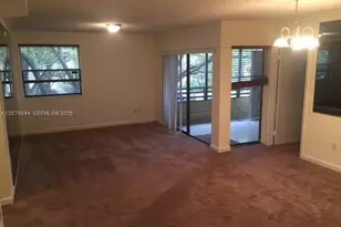 1060 N Hiatus Rd, Pembroke Pines, FL 33026 - Photo 8