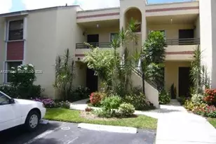 1060 N Hiatus Rd, Pembroke Pines, FL 33026 - Photo 1