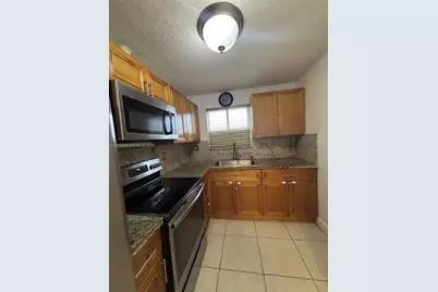 8172 NW 10th St #5, Miami, FL 33126 - Photo 10