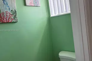 8172 NW 10th St, Miami, FL 33126 - Photo 22