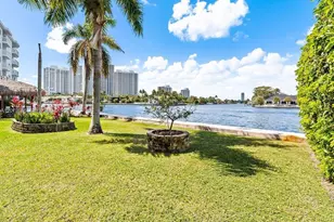3177 S Ocean Dr, Hallandale Beach, FL 33009 - Photo 16