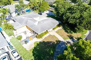 1980 NE 38th St, Oakland Park, FL 33308 - Photo 18