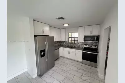4421 NW 33rd St #0, Lauderdale Lakes, FL 33319 - Photo 18