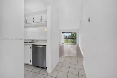4626 E Lucerne Lakes Blvd E #202, Lake Worth, FL 33467 - Photo 8