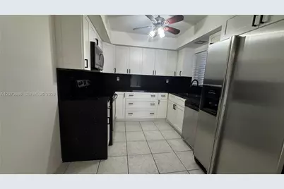 3621 NW 95th Ter #526, Sunrise, FL 33351 - Photo 4