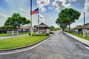 10086 Eaglewood Rd, Boynton Beach, FL 33436 - Photo 36