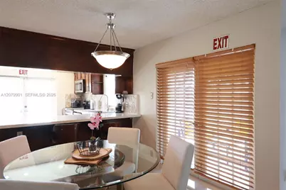 9620 SW 9th Ct, Pembroke Pines, FL 33025 - Photo 6