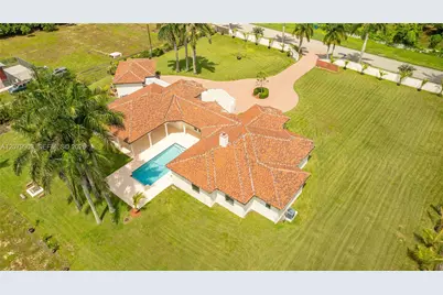 20970 SW 264th St, Homestead, FL 33031 - Photo 4