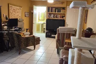 2728 N Garden Dr N, Lake Worth, FL 33461 - Photo 6