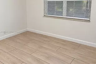 7610 SW 10th St, North Lauderdale, FL 33068 - Photo 10