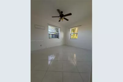 2446 Johnson St, Hollywood, FL 33020 - Photo 10