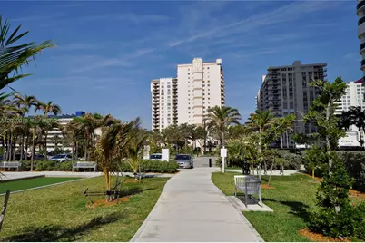 1865 S Ocean Dr #9I, Hallandale Beach, FL 33009 - Photo 16