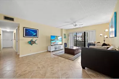 1014 Green Pine Blvd #H1, West Palm Beach, FL 33409 - Photo 4