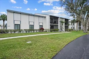 1014 Green Pine Blvd, West Palm Beach, FL 33409 - Photo 2