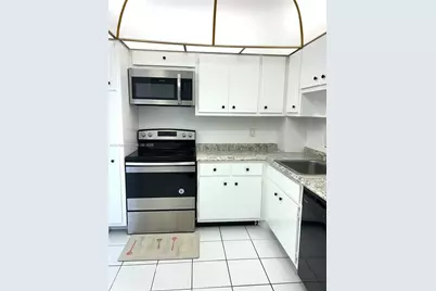 4400 Hillcrest Dr #402B, Hollywood, FL 33021 - Photo 2