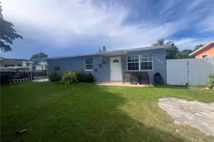 828 SW 3rd St, Florida City, FL 33034 - Photo 1
