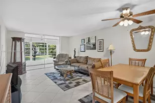 9261 Sunrise Lakes Blvd, Sunrise, FL 33322 - Photo 14