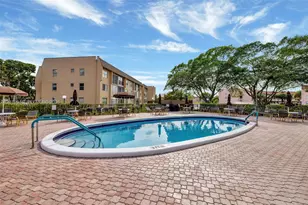9261 Sunrise Lakes Blvd, Sunrise, FL 33322 - Photo 44