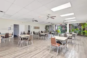 9261 Sunrise Lakes Blvd, Sunrise, FL 33322 - Photo 40