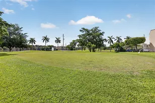 9261 Sunrise Lakes Blvd, Sunrise, FL 33322 - Photo 30