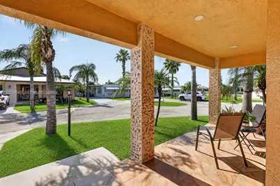 12 Barcelona Ln, Port Saint Lucie, FL 34952 - Photo 6