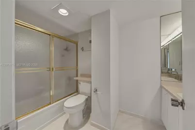 900 Saint Charles Pl #310, Pembroke Pines, FL 33026 - Photo 22