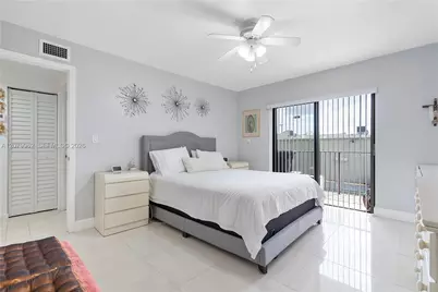 5825 W 25 Ct #212, Hialeah, FL 33016 - Photo 20