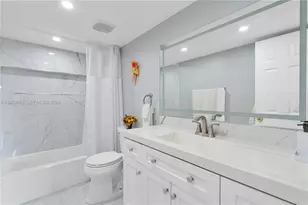 5825 W 25th Ct, Hialeah, FL 33016 - Photo 22
