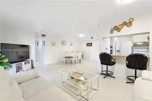 5825 W 25th Ct, Hialeah, FL 33016 - Photo 10