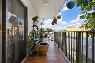 5825 W 25th Ct, Hialeah, FL 33016 - Photo 30