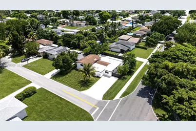 1200 NE 204th Ter, Miami, FL 33179 - Photo 46