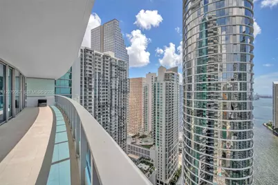 200 Biscayne Boulevard Way #3703, Miami, FL 33131 - Photo 2