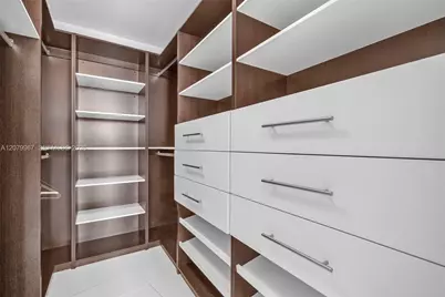 200 Biscayne Boulevard Way #3703, Miami, FL 33131 - Photo 18