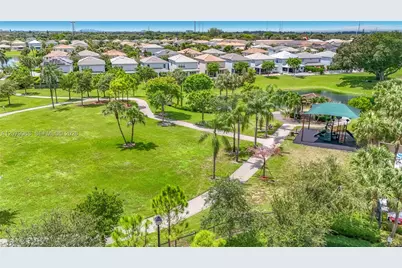 1040 Eucalyptus Dr #2, Hollywood, FL 33021 - Photo 46