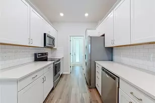 1040 Eucalyptus Dr, Hollywood, FL 33021 - Photo 14