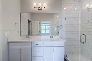 1040 Eucalyptus Dr, Hollywood, FL 33021 - Photo 24