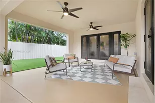 220 NE 105th St, Miami Shores, FL 33138 - Photo 22