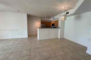 7920 N Nob Hill Rd, Tamarac, FL 33321 - Photo 10