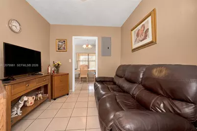 4051 NW 5th St, Miami, FL 33126 - Photo 12