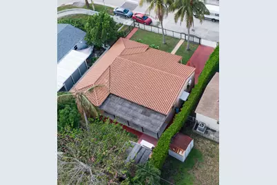 4051 NW 5th St, Miami, FL 33126 - Photo 34