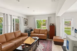 2421 NE 13th St, Fort Lauderdale, FL 33304 - Photo 36